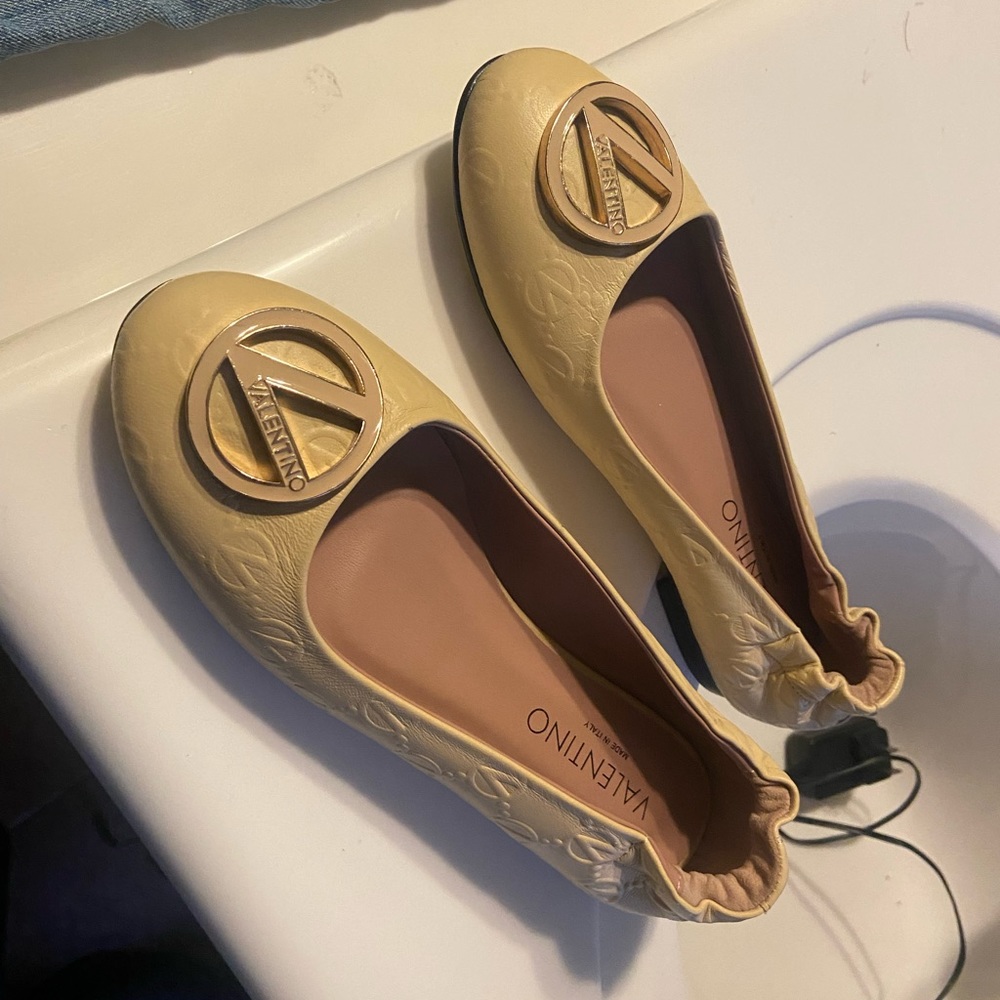 Women’s Valentino ballet flats, size 9 made in Italy